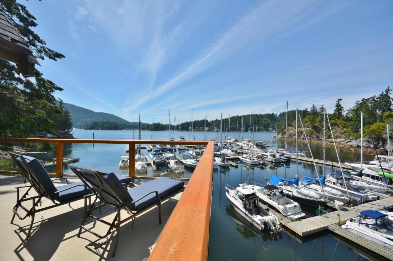 Pender Harbour Resort & Marina Гарден-Бэй Экстерьер фото